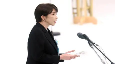 مجلة: لا يحق لتاكاييتشي انتقاد بوتين على زيارته جز...