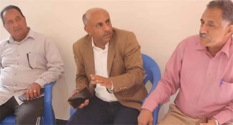 مدير عام الحصين يتفقد معمل الخياطة ويطلع على مستوى...