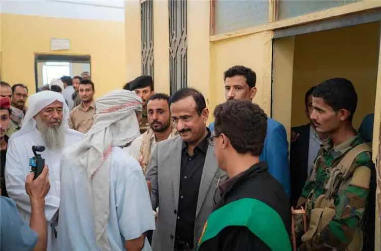 المحافظ ابن الوزير يشيد بأداء محكمة عتق، ويؤكد دعم...