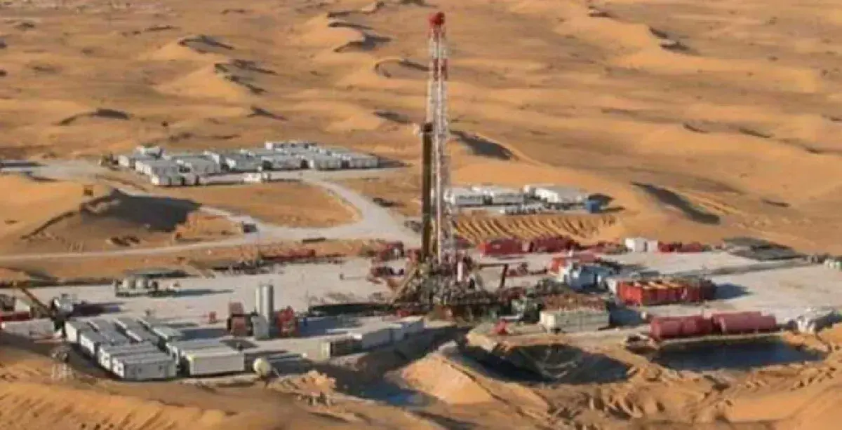 قطع خط صافر الدولي بمأرب يتسبب بأزمة غاز وبنزين خا...