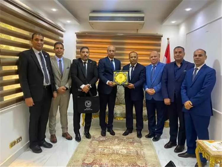 الملحقية الثقافية بالقاهرة تبحث مع وفد جامعة سوهاج...