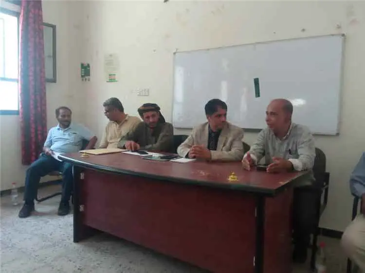 مدير عام تربية أبين يدشن النزول الميداني لمكاتب ال...