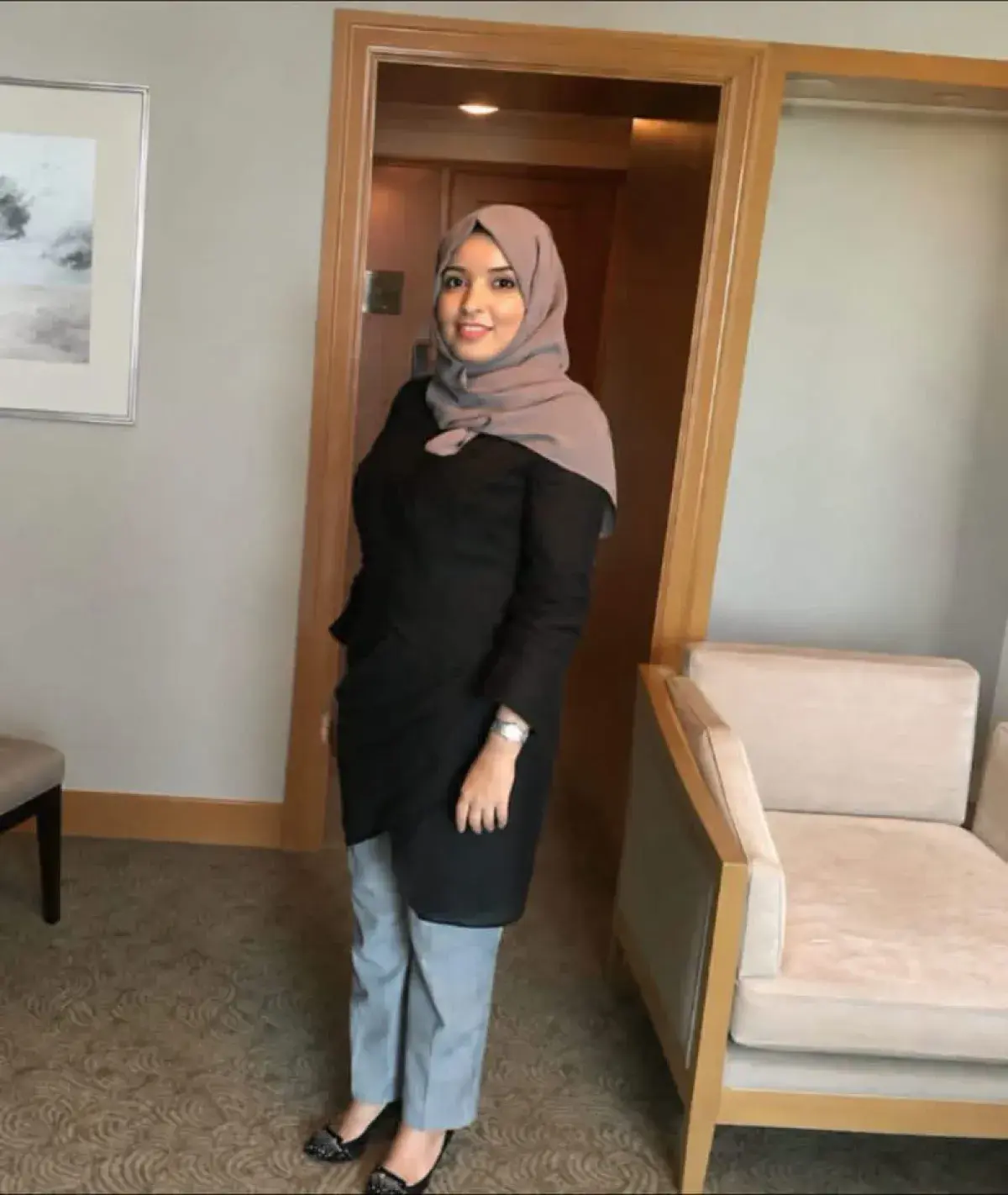 اسرار | صحفيون يفتحون ملف رانيا - تضامن حكومي يُشعِل منصات التواصل: قرار (وزيرة المرأة) بشأن رئيس دائرة بالرئاسة يواجه سخطاً وإسقاطات ساخرة