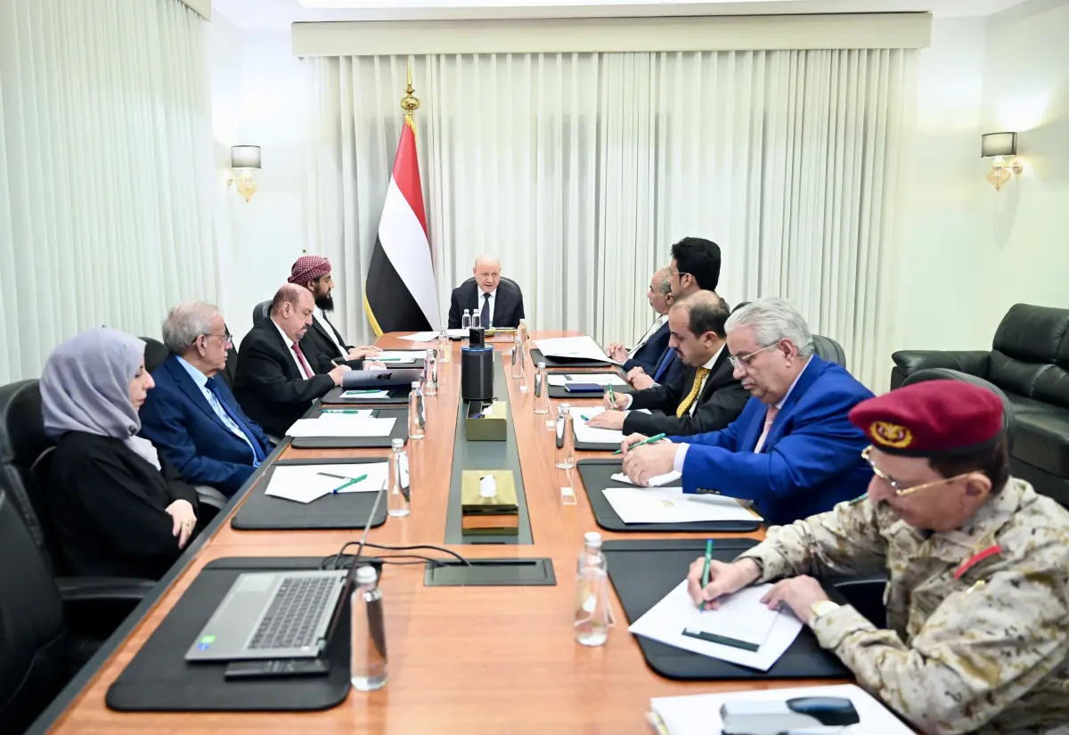 مجلس الدفاع الوطني يشيد بالالتفاف الشعبي الواسع حو...