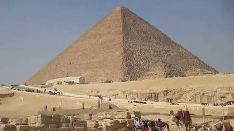 مصر.. تفاصيل جديدة حول تصرف خادش للآداب أمام الأهر...