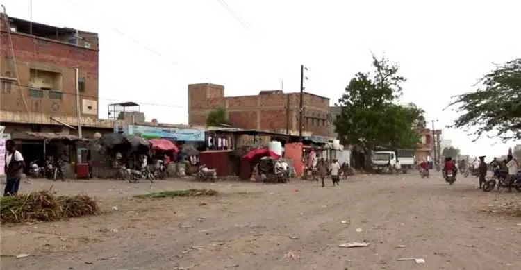 إصابة طفلتين شقيقتين ونفوق مواشٍ بقصف حوثي استهدف...