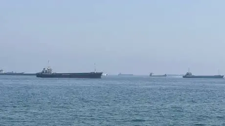 السعودية تستأنف شحن وبيع النفط عبر مضيق هرمز