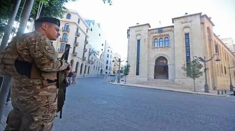 القضاء اللبناني يسلم دمشق لواء سابقا في الجيش السو...