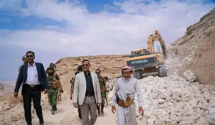 بن الوزير.. صمت الإنجاز يهزم ضجيج الأبواق