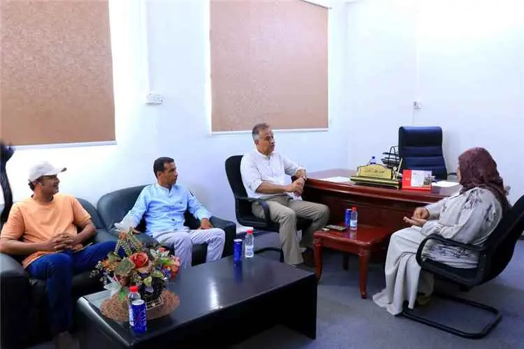 صندوق تنمية المهارات ومكتب التعليم الفني بعدن يبحثان تعزيز التعاون والتنسيق المشترك