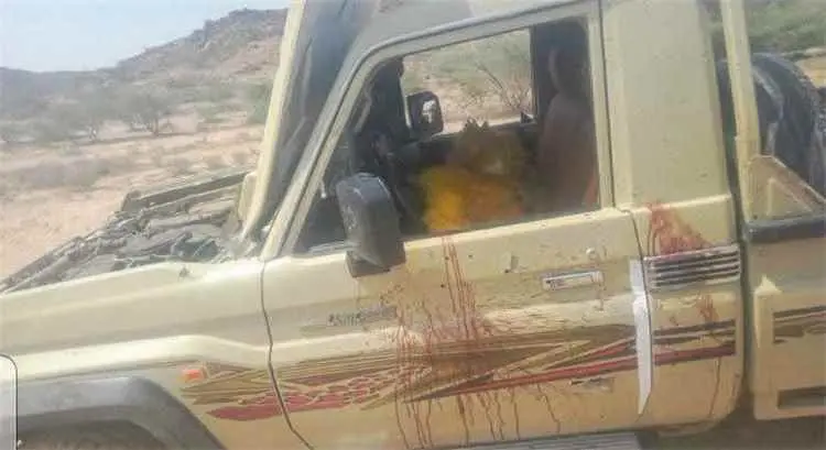 كمين مسلح في أبين يودي بحياة قائد أمني وزوجته وابن...