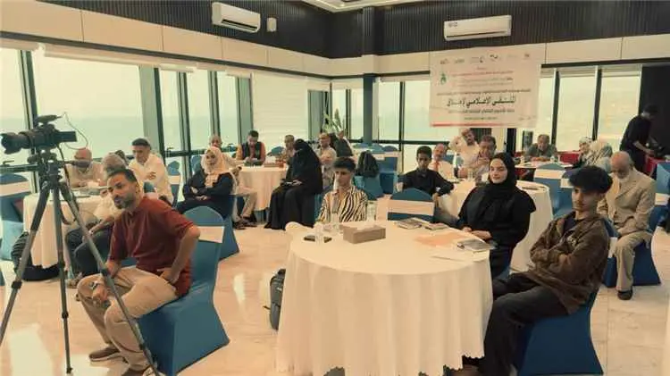 عدن.. لقاء صحفي يطلق حملة رقمية لتعزيز الوعي بأهمي...