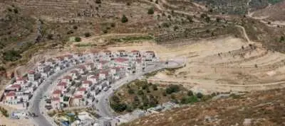 الاحتلال يسطو على 1152 دونماً في الضفة