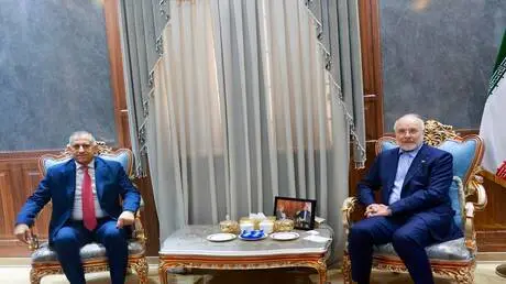 بغداد لقاليباف: الدستور العراقي يمنع الجماعات المس...