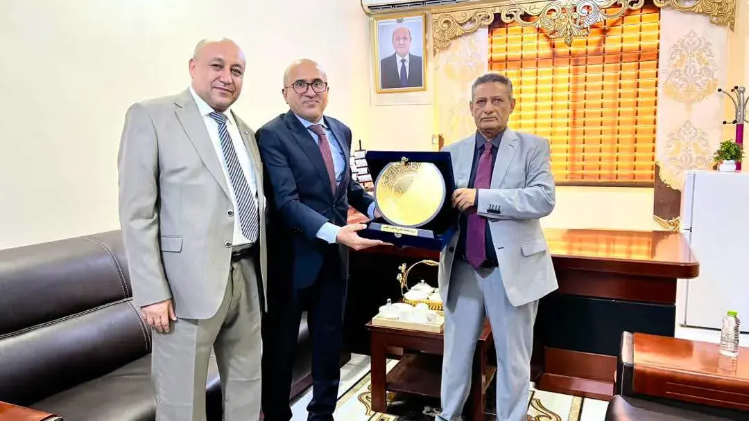 وزير التعليم العالي يتسلم توصيات مؤتمر التحول الرق...