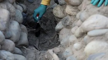 رفات بشري في هرم ببيرو يكشف أسرار طقوس عمرها 1400...