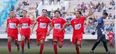 سقوط المتصدر والوصيف بالدوري اليمني