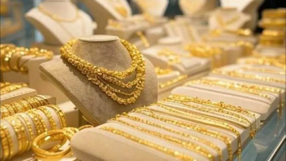 سعر الذهب في مصر اليوم السبت يرتفع طفيفاً ويسجل 66...