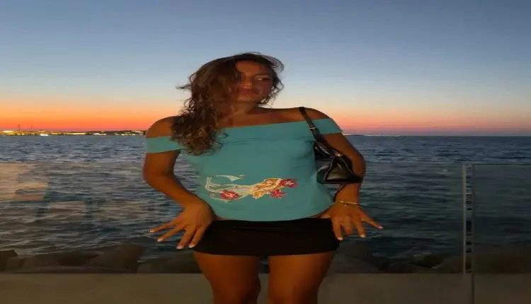 كنزي ابنة عمرو دياب تقارن بصورة غير مباشرة بين الس...
