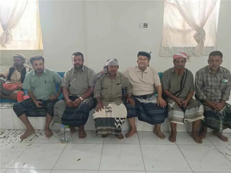 شخصيات من مجالي الحضن وأماجل تطمئن على صحة ناصر عو...