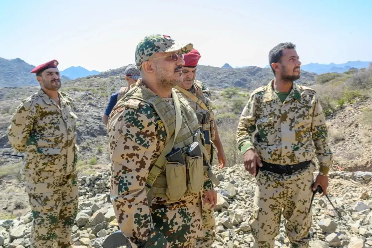 الفريق طارق صالح: جبهات تعز مقبرة لطموحات طهران