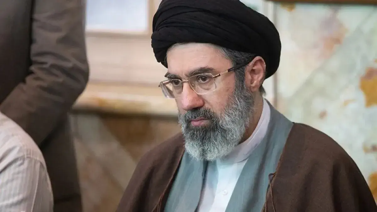 "شبح مجتبى خامنئي".. هل تدير إيران خدعة الخلافة لإ...