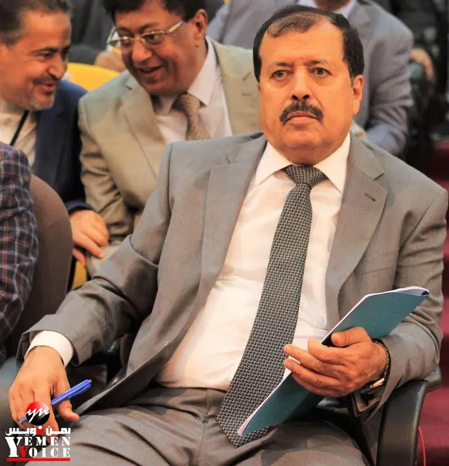 النائب الحميري يكشف تفاصيل اتصاله بوزير الدفاع بعد...