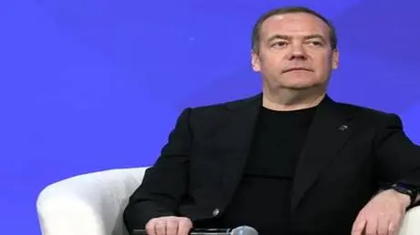 مدفيديف: كان بإمكان الأوروبيين التصرف بحكمة لكنهم...