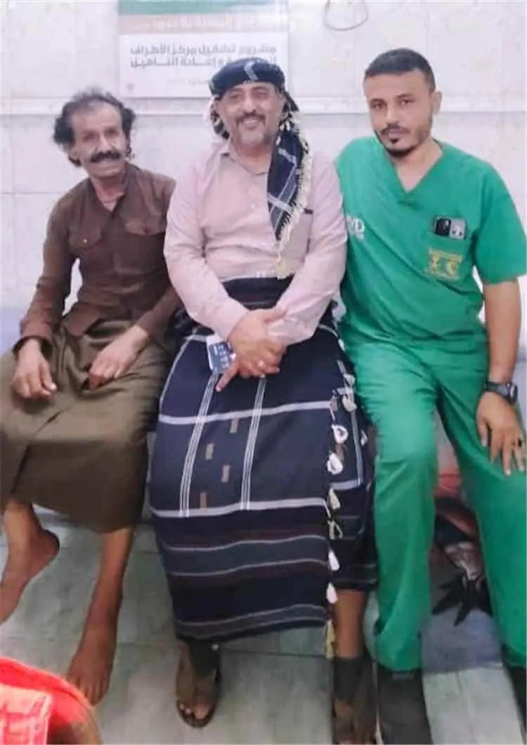 الحامدي يطمئن على الحالة الصحية للمناضل الشيخ سعيد...
