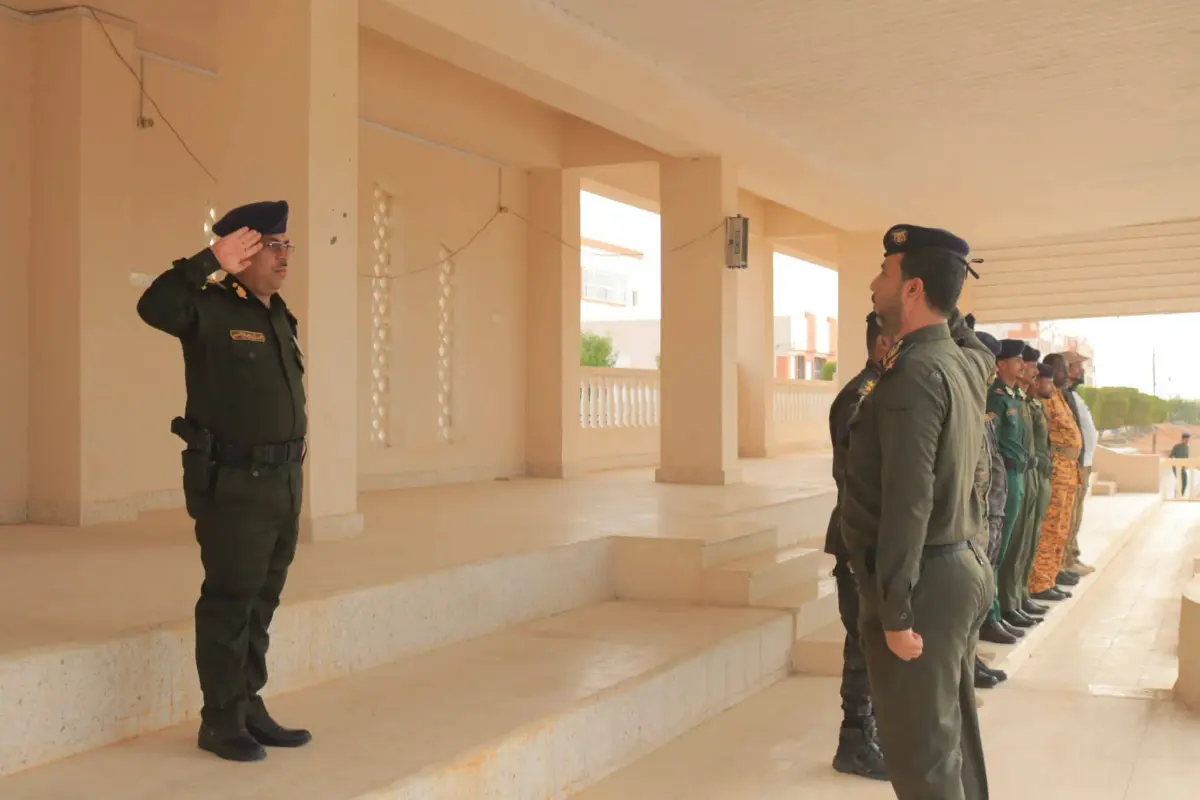 مدير الكلية يشيد بتميز الطلاب في الدورات التدريبية...
