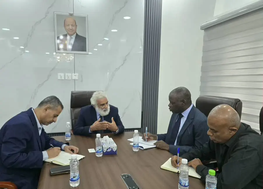 وزير التخطيط يبحث مع الصليب الأحمر والأوتشا تعزيز...