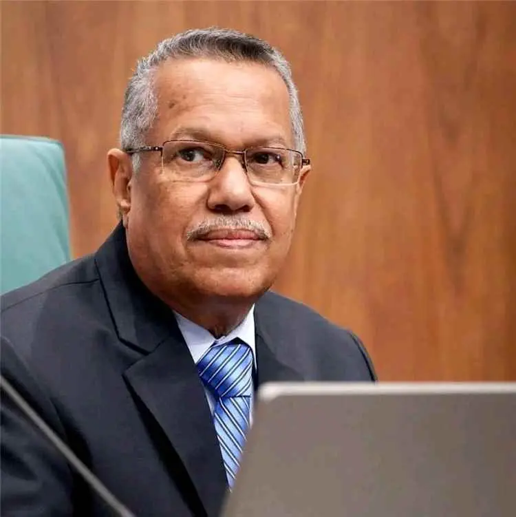 بن دغر: معركة استعادة الدولة مستمرة والنصر حليف أصحاب الحق حتى تحرير صنعاء