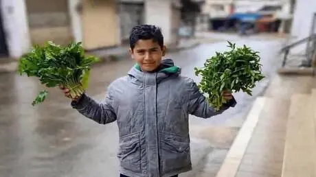 وقفة تضامنية دعما للطفل السوري حمزة الصارم مع مضي...