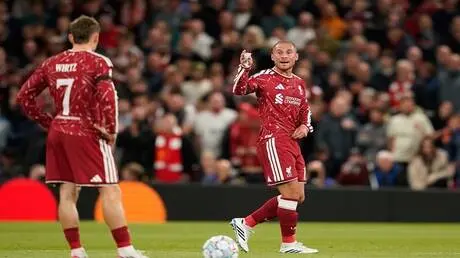 ليفربول يتعثر على أرضه