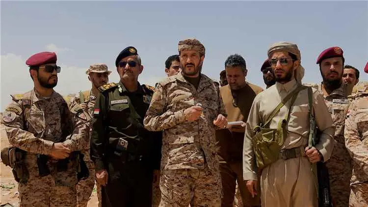 عثمان مجلي يتفقد مواقع الفرقة الرابعة طوارئ في كتا...