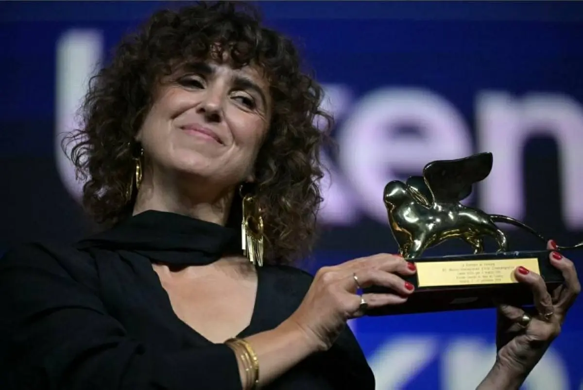 فيلم «وومان أنّون» للمصرية مي الطوخي يحصد الأسد ال...