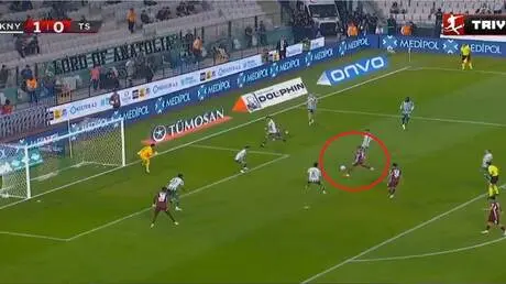 شاهد.. صلاح يهدر فرصة هدف محقق أمام كونيا سبور
