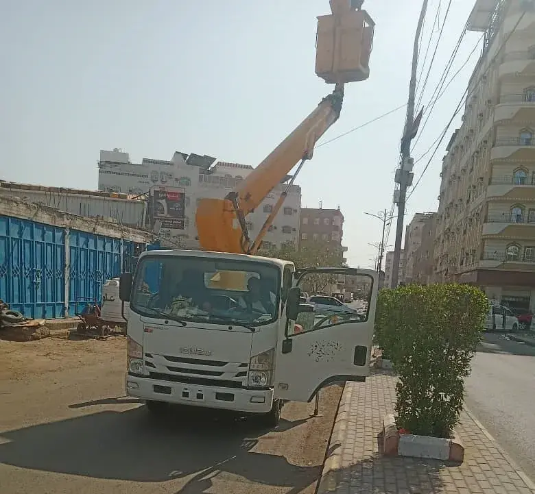 بتوجيهات اليزيدي.. المنصورة تعيد تأهيل 40 عمود إنا...