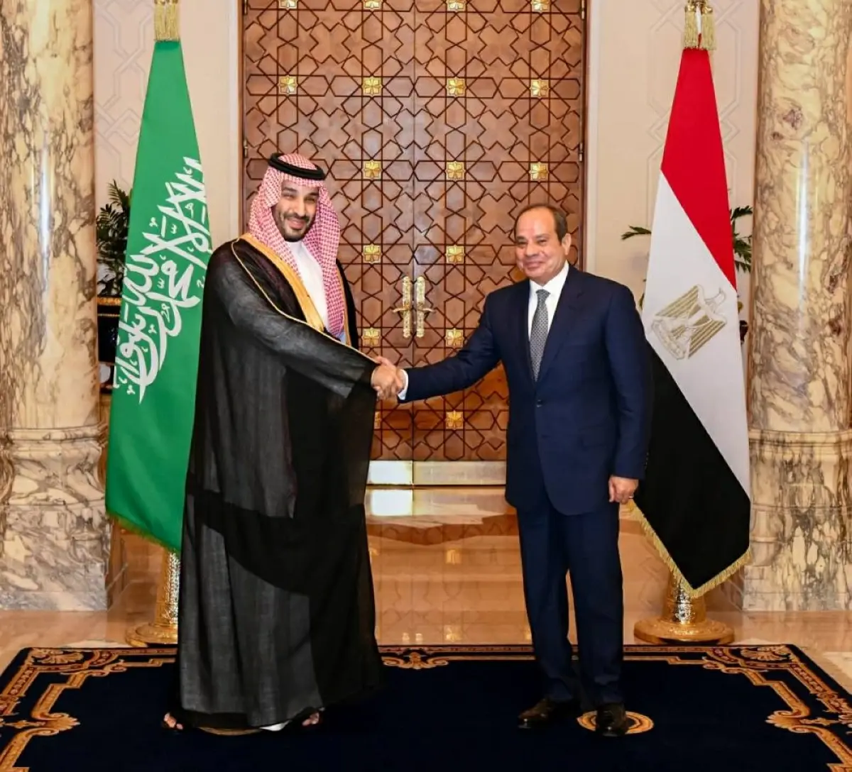 السيسي لمحمد بن سلمان: مصر تدعم السعودية في إجراءاتها لحماية أمنها