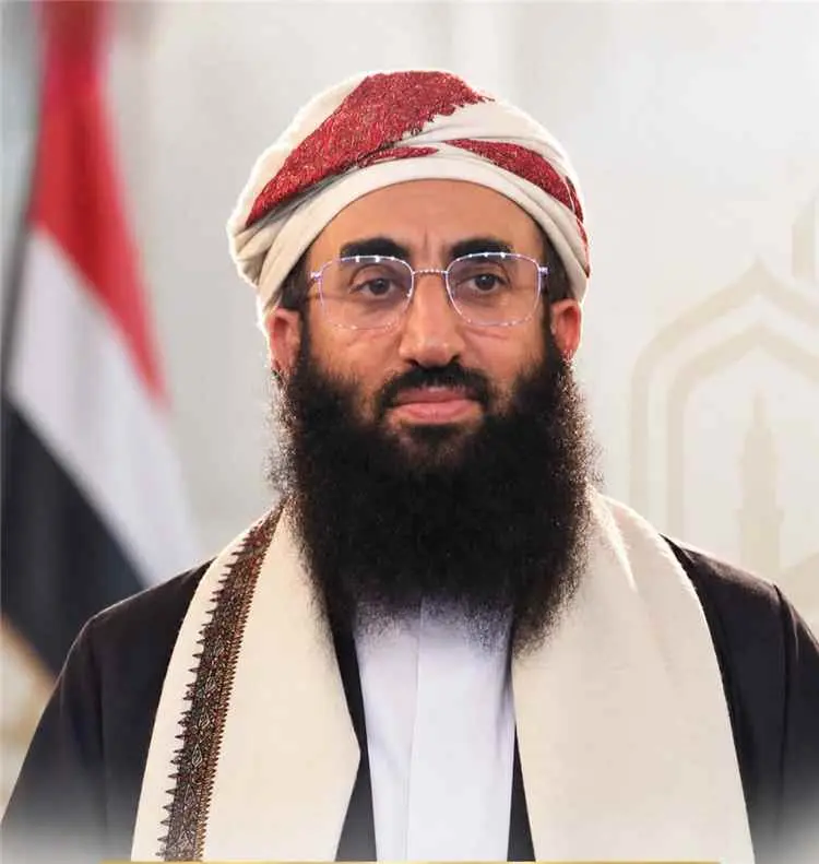 وزير الأوقاف والإرشاد: استهداف مكة المكرمة يكشف زي...