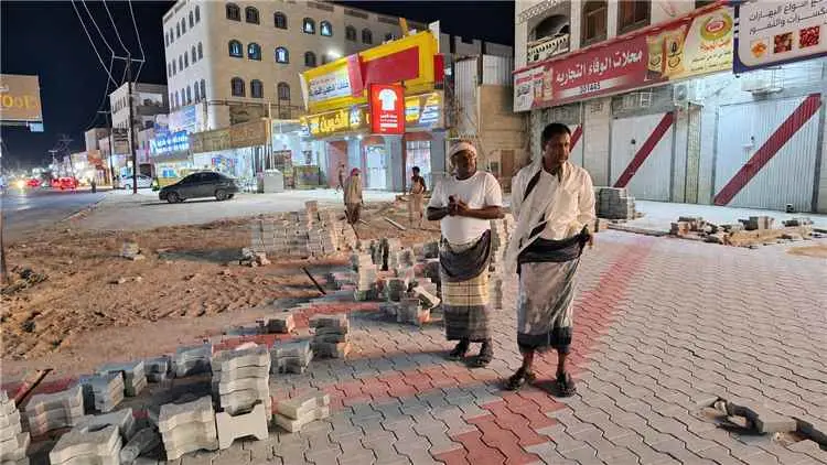 بتوجيهات المحافظ بن الوزير.. استمرار تعزيز البنية...
