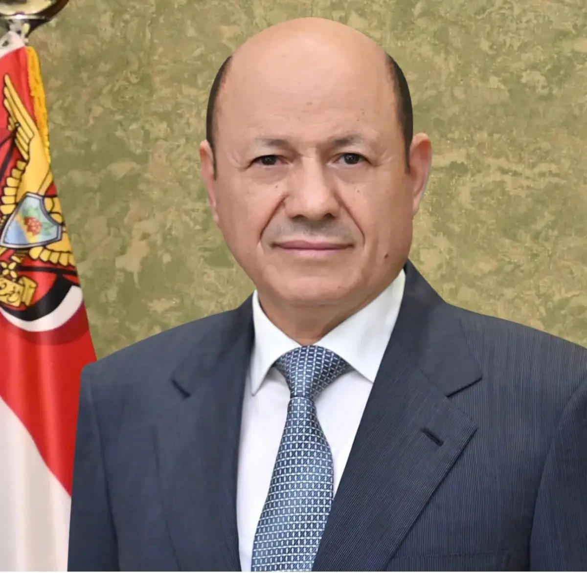 رئيس مجلس القيادة يعزي رئيس الوزراء البريطاني