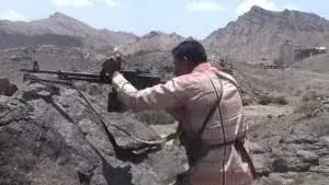 هجوم حوثي عنيف على جبهة الأغبَرَة والقبائل تتصدى ل...