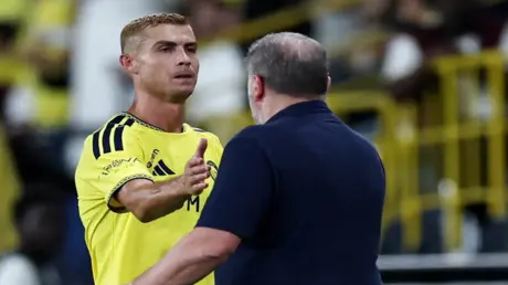 بسبب رونالدو.. مشادة كلامية حادة بين مدرب النصر ال...
