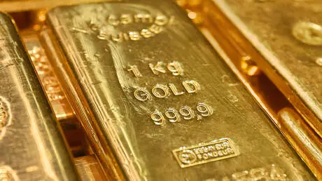 أسعار الذهب تتراجع عقب قرار الفيدرالي الأمريكي