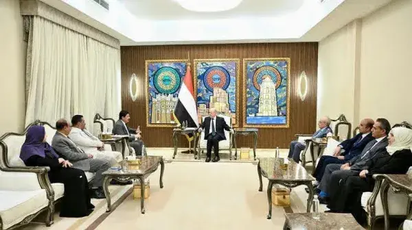 الرئيس العليمي يؤكد أن استعادة الدولة تبدأ من محاكمة منتهكي حقوق الإنسان
