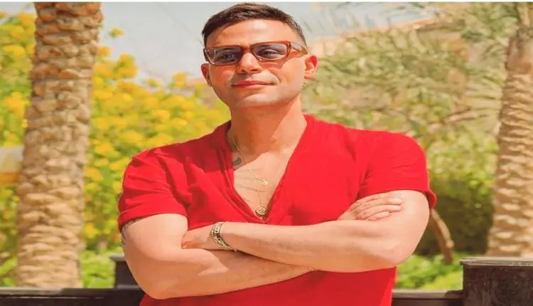 محمد إمام يحتفل بعيد ميلاده وسط محبيه ويعلّق بكلما...