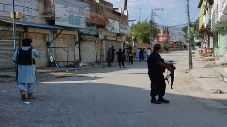 عشرات القتلى والجرحى بتفجير انتحاري في باكستان