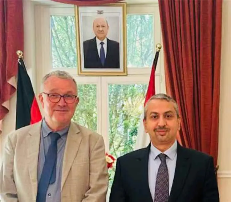 سفير بلادنا يبحث مع خبير ألماني مستجدات الأوضاع في اليمن والمنطقة