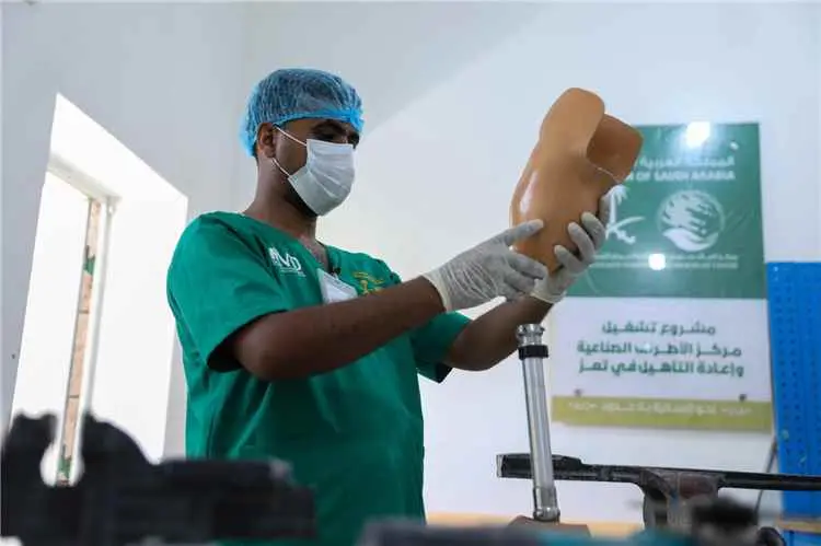 أكثر من 17 ألف خدمة تأهيلية مجانية للمصابين والمرض...